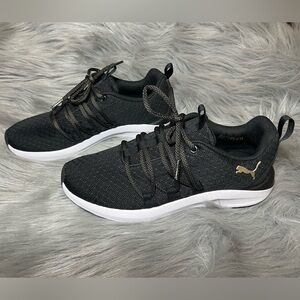 Women’s Puma shoes size 7